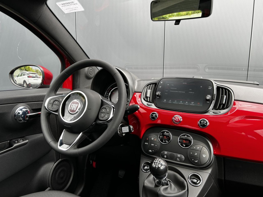 FIAT 500 1.0 Hybrid 70 Dolcevita avec Toit pano, Radar de recul et Apple Car Play occasion