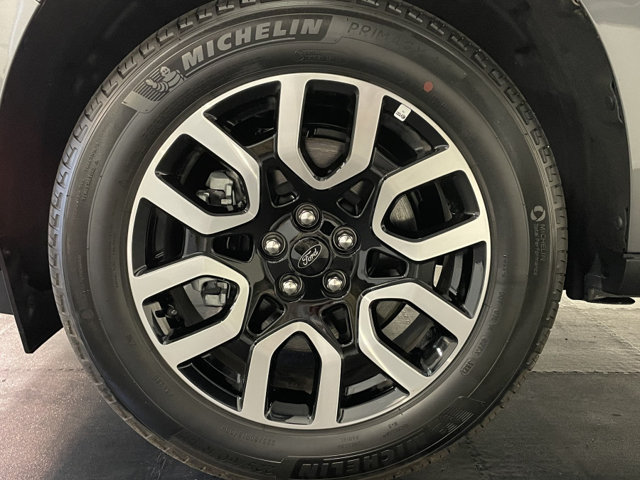 FORD Carbonized gray occasion