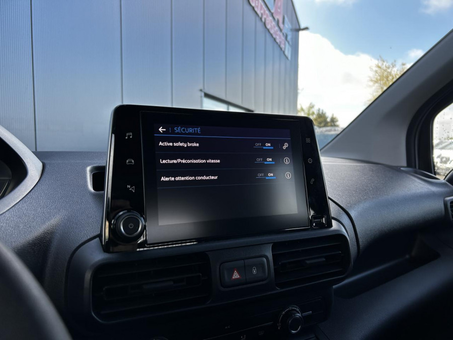 PEUGEOT RIFTER 1.2 PureTech 110 Active Pack 5 Places avec Apple Car Play et Radar de recul occasion